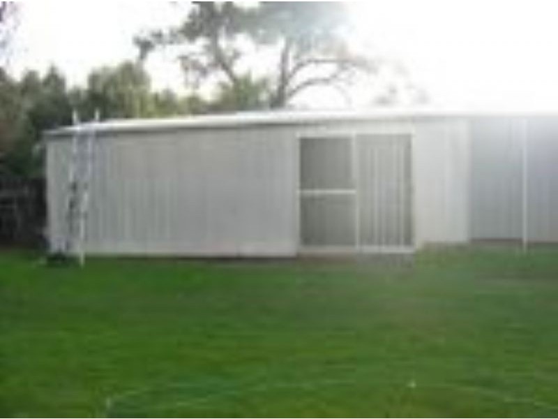 111 Esther Crescent, Mooroolbark VIC 3138