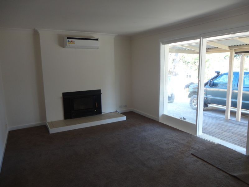 2/20 Old Warburton Road, Seville VIC 3139
