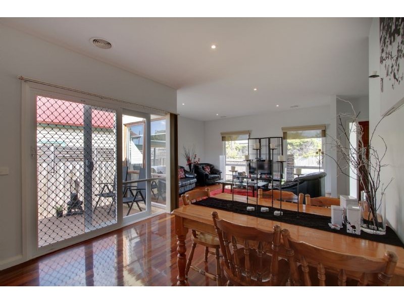 1/6 Deschamps Street, Lilydale VIC 3140