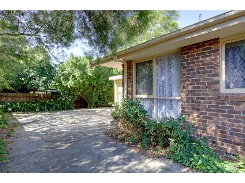 4/18 Deshamps Street, Lilydale VIC 3140