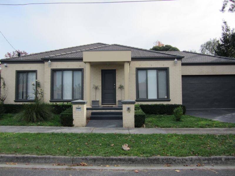 3 Tinaroo Grove, Lilydale VIC 3140