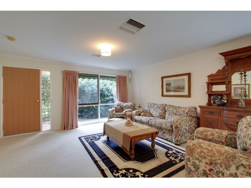 10 Toolebewong Road, Healesville VIC 3777