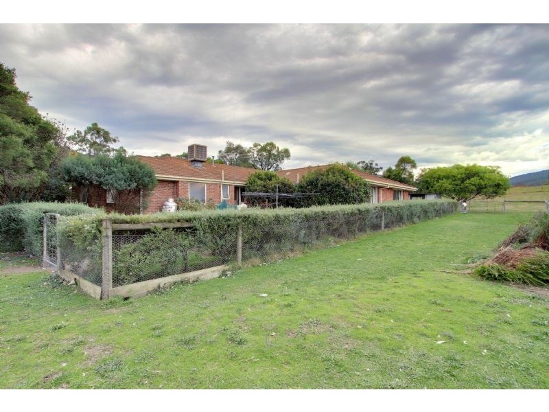 10 Toolebewong Road, Healesville VIC 3777