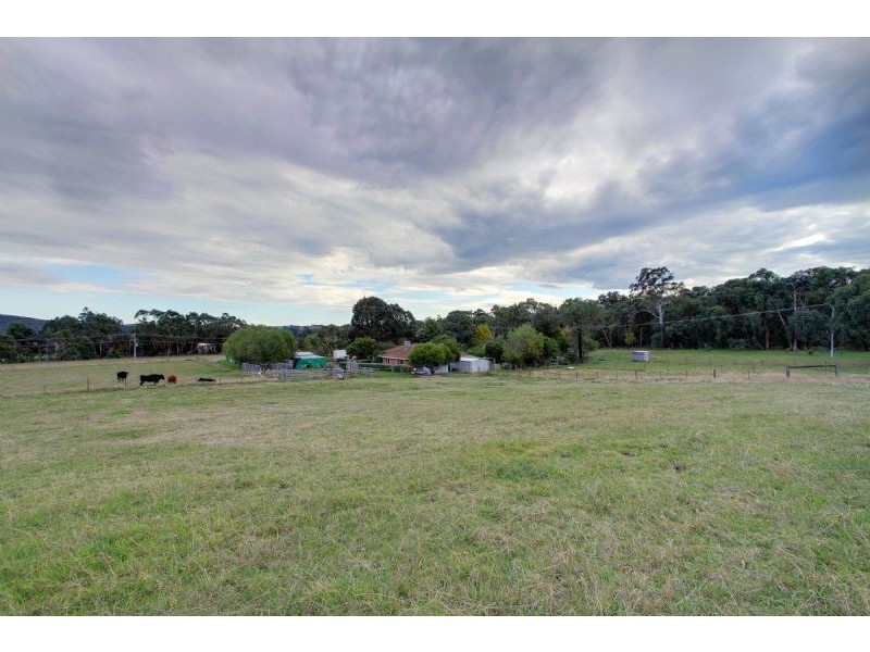 10 Toolebewong Road, Healesville VIC 3777