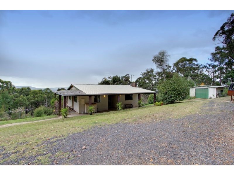 8 Hillcrest Road, Gruyere VIC 3770