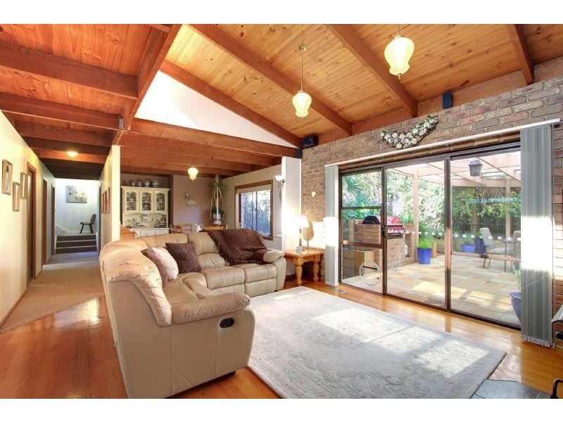 16 Sarah Court, Montrose VIC 3765