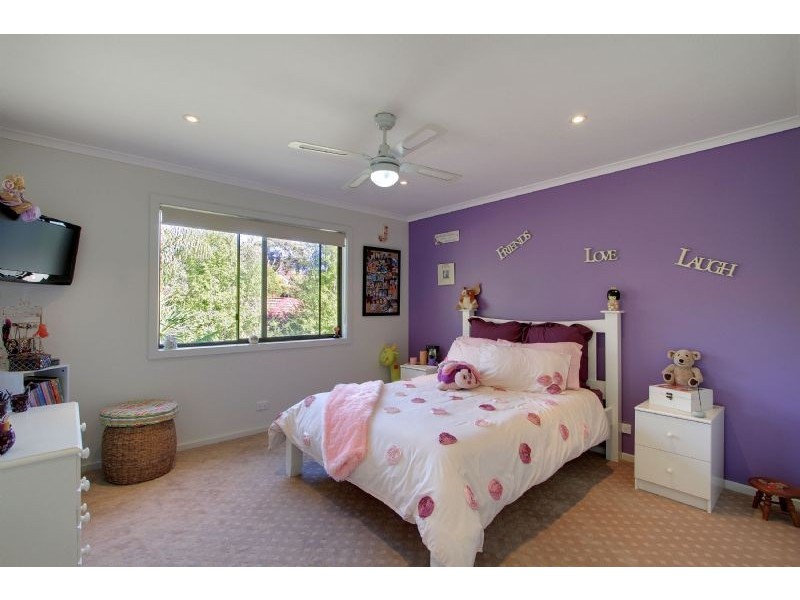 16 Sarah Court, Montrose VIC 3765