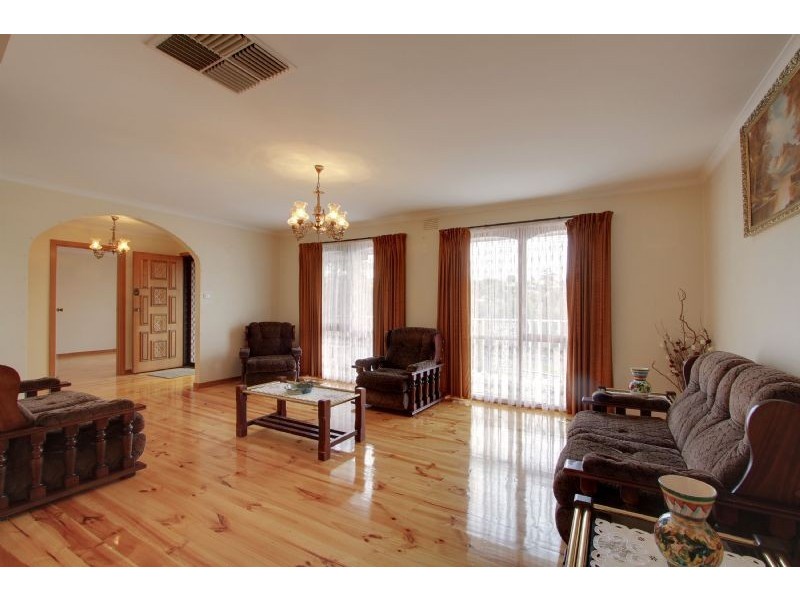 225 Maroondah Highway, Chirnside Park VIC 3116