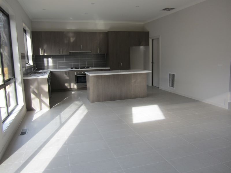 2/338 Mt Dandenong Road, Croydon VIC 3136