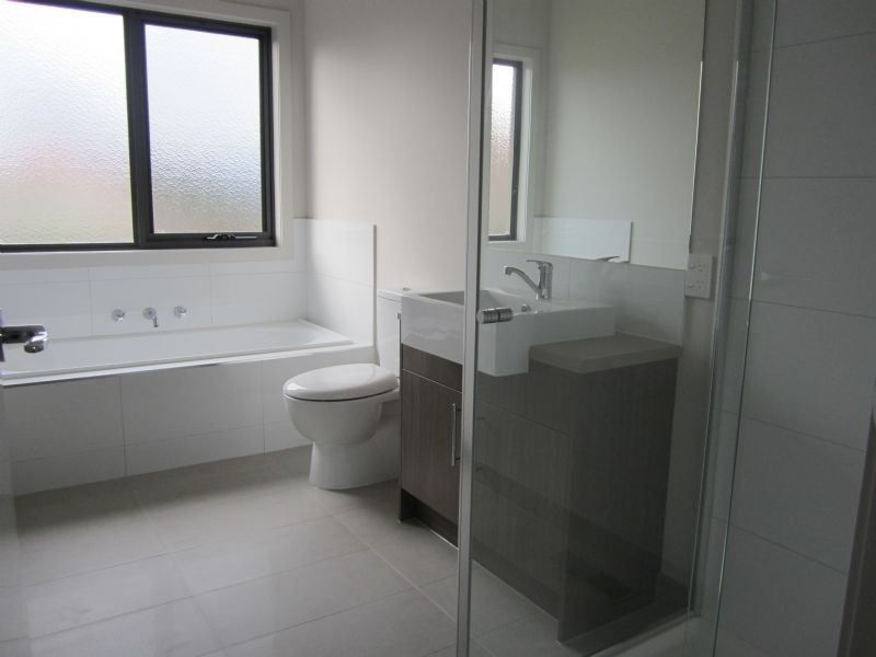 2/338 Mt Dandenong Road, Croydon VIC 3136