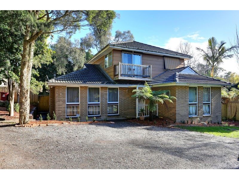 11 Kemp Avenue, Mount Evelyn VIC 3796