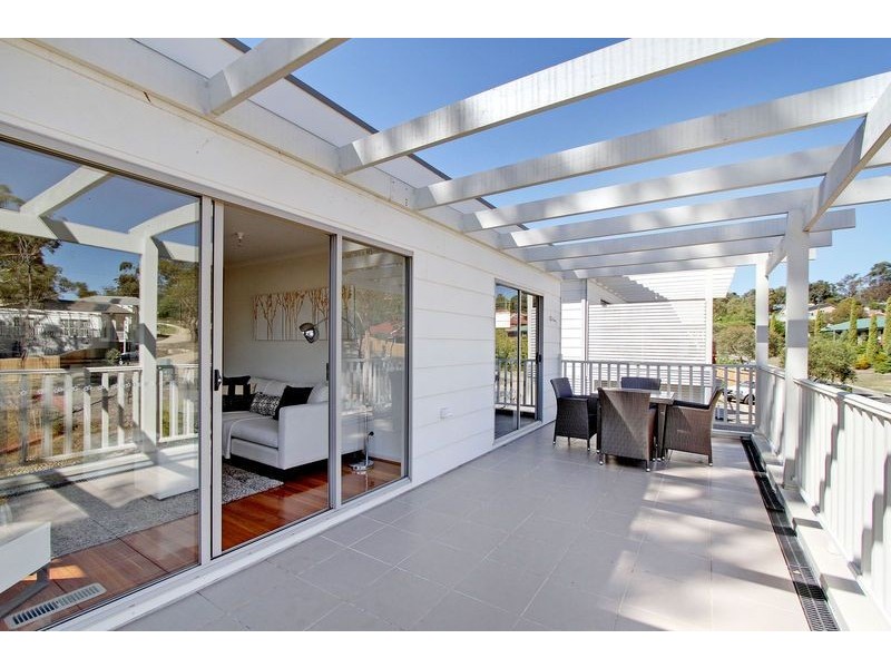 3 Themeda Place (off Leigh Close), Lilydale VIC 3140