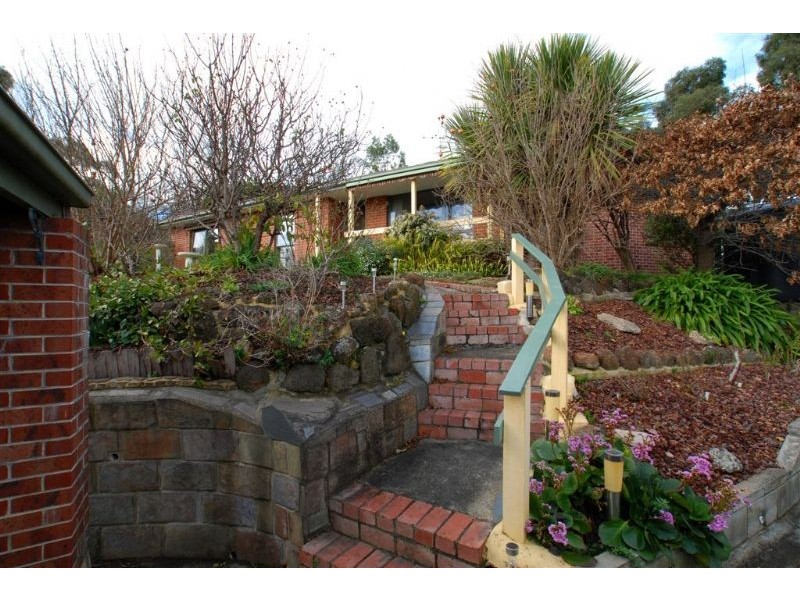 4 Monza Court, Lilydale VIC 3140