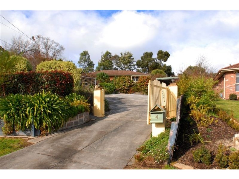 4 Monza Court, Lilydale VIC 3140