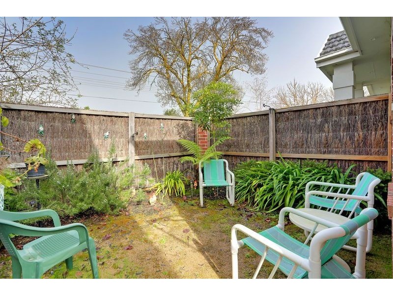 1/10 Deschamps Street, Lilydale VIC 3140