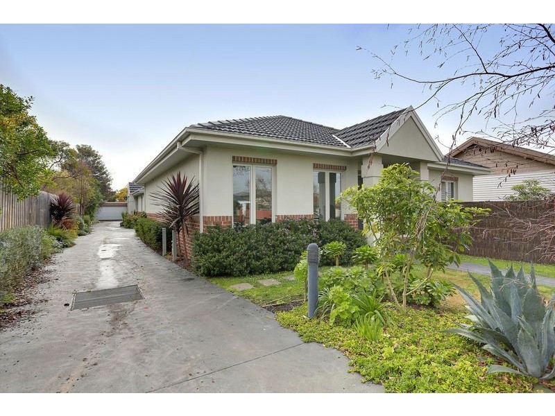 1/10 Deschamps Street, Lilydale VIC 3140