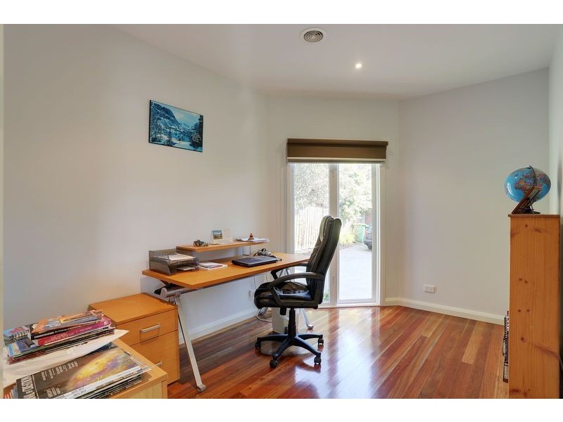 2/10 Deschamps Street, Lilydale VIC 3140