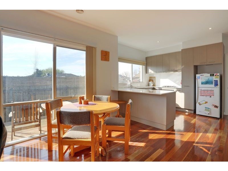 2/10 Deschamps Street, Lilydale VIC 3140