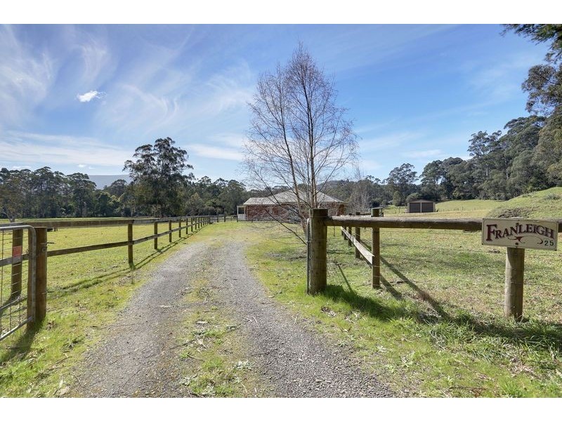 25 Big Pats Creek Road, East Warburton VIC 3799