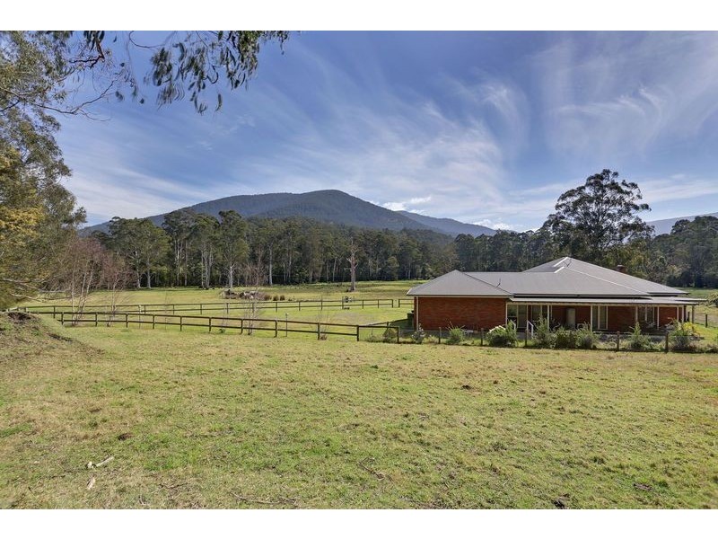 25 Big Pats Creek Road, East Warburton VIC 3799