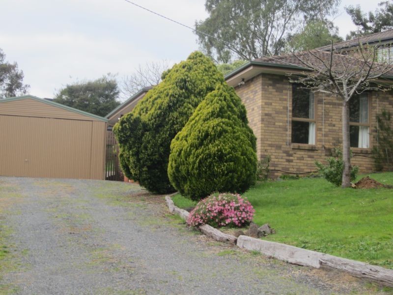 17  Howard Street, Seville VIC 3139