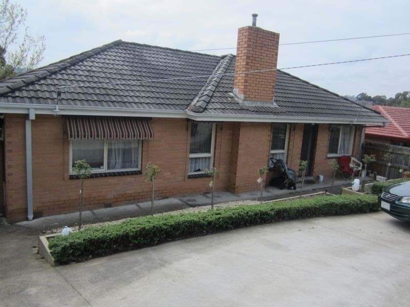24 Felix Grove, Mooroolbark VIC 3138