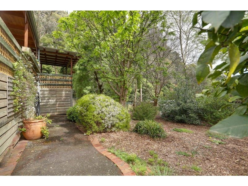 8 King Street, Montrose VIC 3765