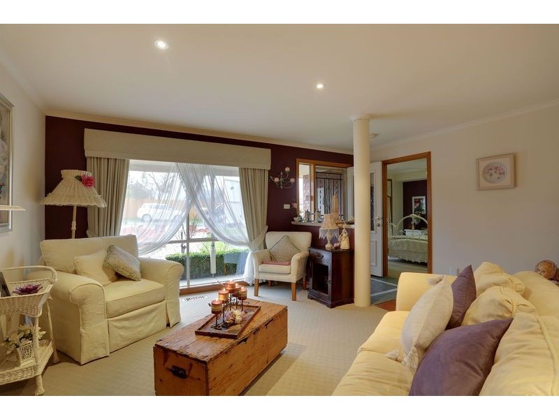 21 Neryl Court, Mooroolbark VIC 3138