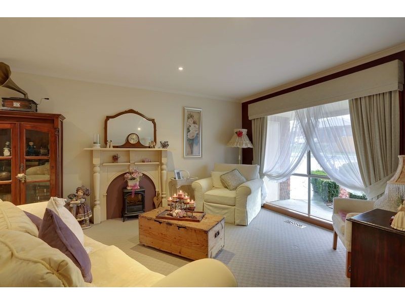 21 Neryl Court, Mooroolbark VIC 3138