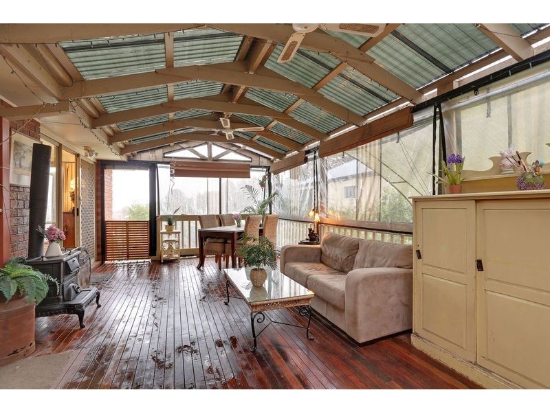 21 Neryl Court, Mooroolbark VIC 3138