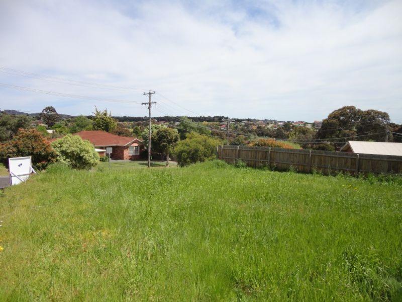 5 Songbird Avenue, Chirnside Park VIC 3116