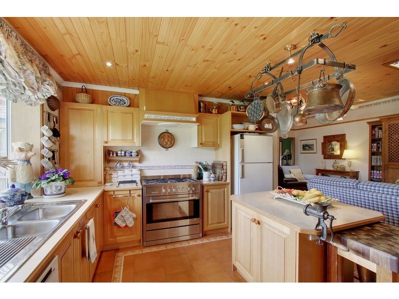 69 Lakeview Drive, Lilydale VIC 3140