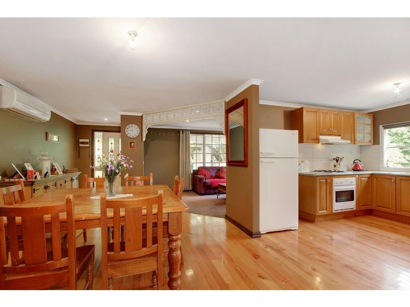 13 Aqueduct Avenue, Mount Evelyn VIC 3796