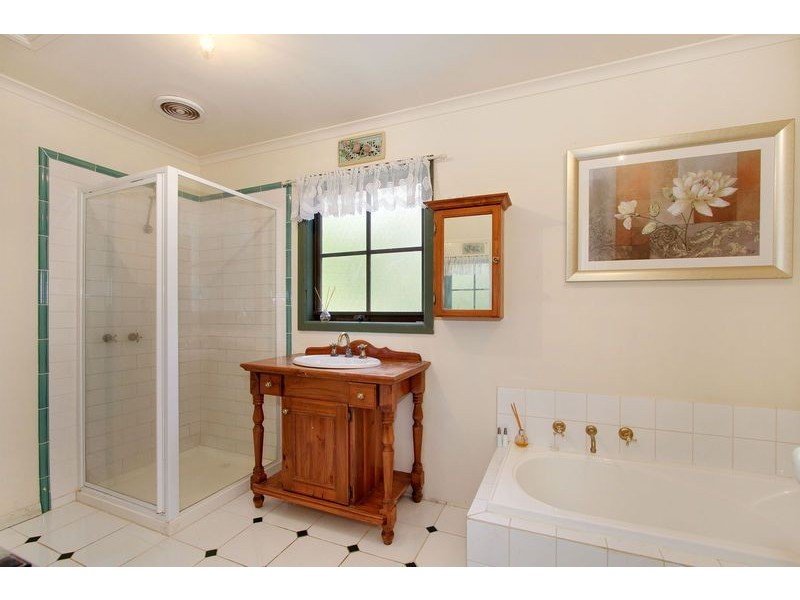 13 Aqueduct Avenue, Mount Evelyn VIC 3796