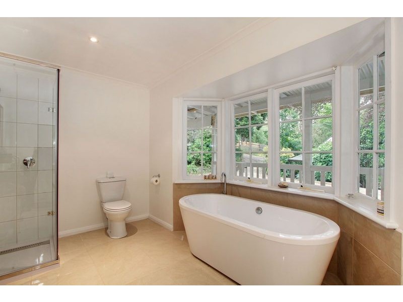 13 Aqueduct Avenue, Mount Evelyn VIC 3796