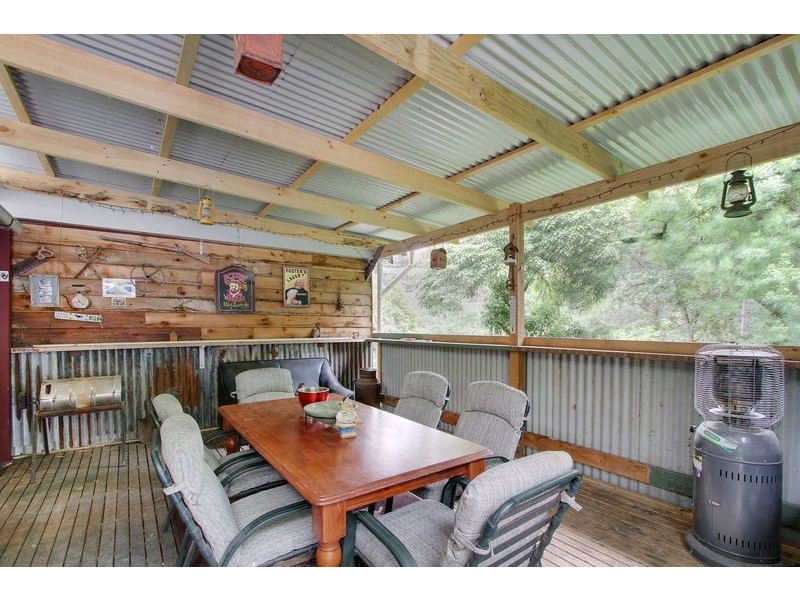 13 Aqueduct Avenue, Mount Evelyn VIC 3796