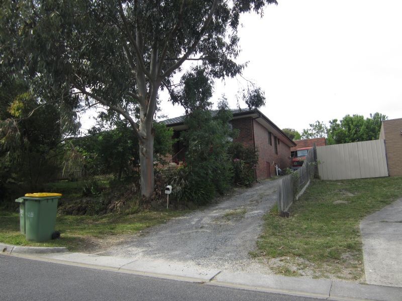 34 CAROLE AVENUE, Chirnside Park VIC 3116