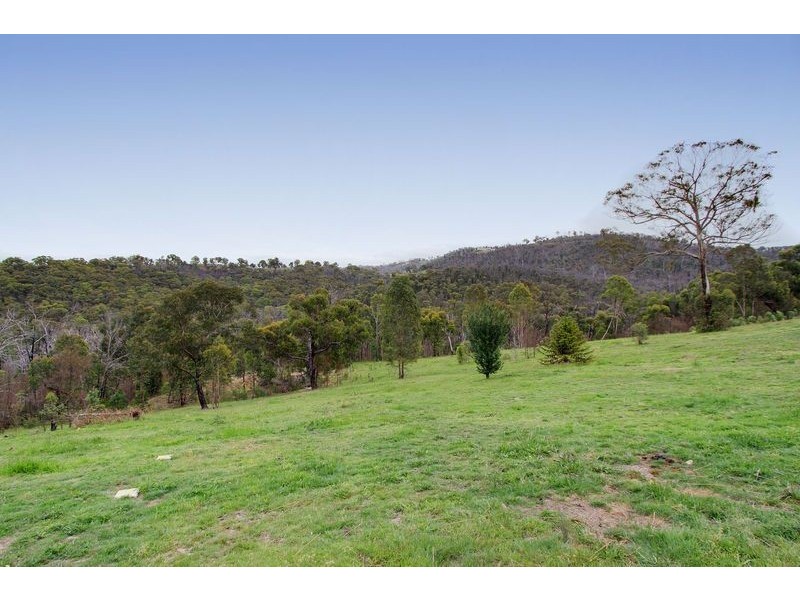 60 The Crest, Yarra Glen VIC 3775