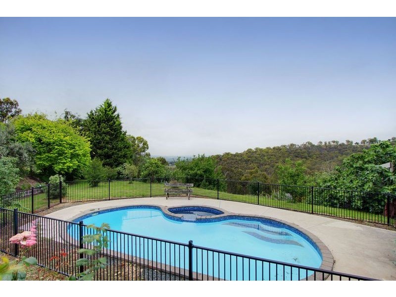 60 The Crest, Yarra Glen VIC 3775