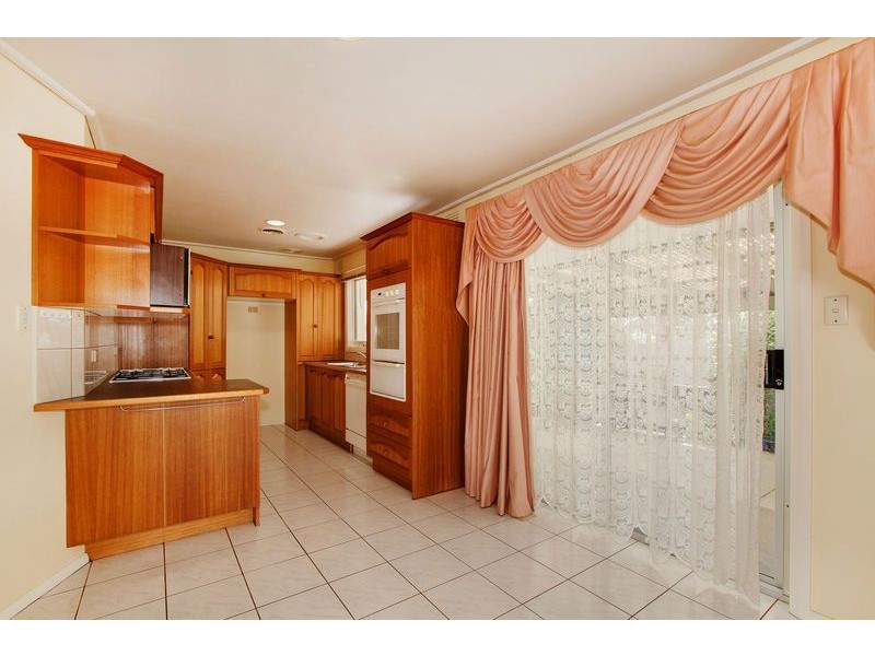 2 Kiama Court, Mooroolbark VIC 3138