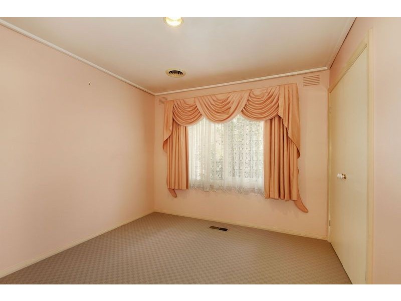 2 Kiama Court, Mooroolbark VIC 3138