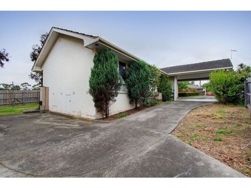 2 Kiama Court, Mooroolbark VIC 3138