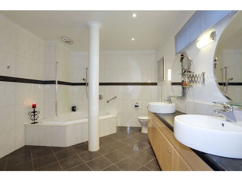 4 Pride Lane, Lilydale VIC 3140