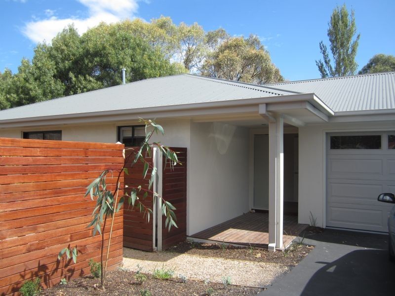 111B Esther Crescent, Mooroolbark VIC 3138