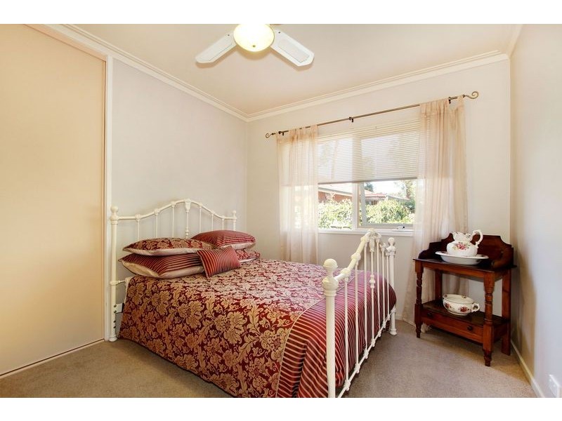 6 Hammersley Court, Kilsyth VIC 3137