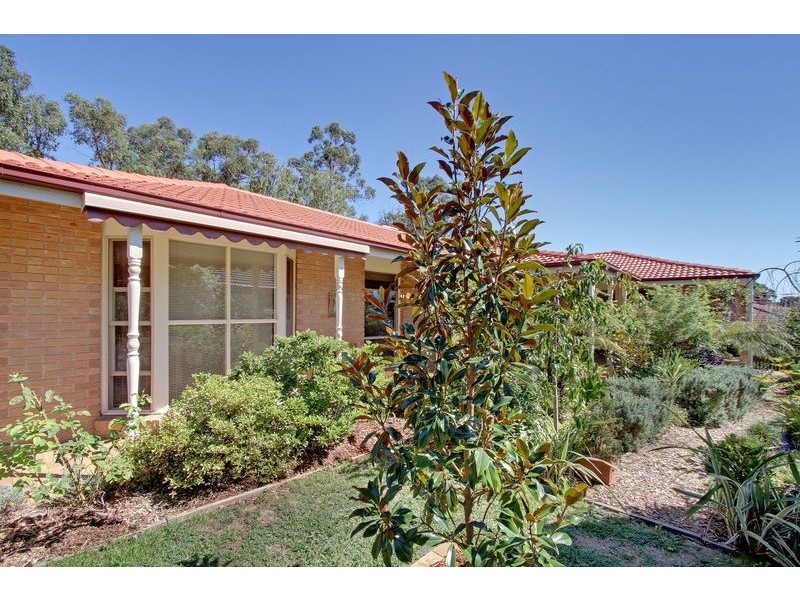 6 Hammersley Court, Kilsyth VIC 3137