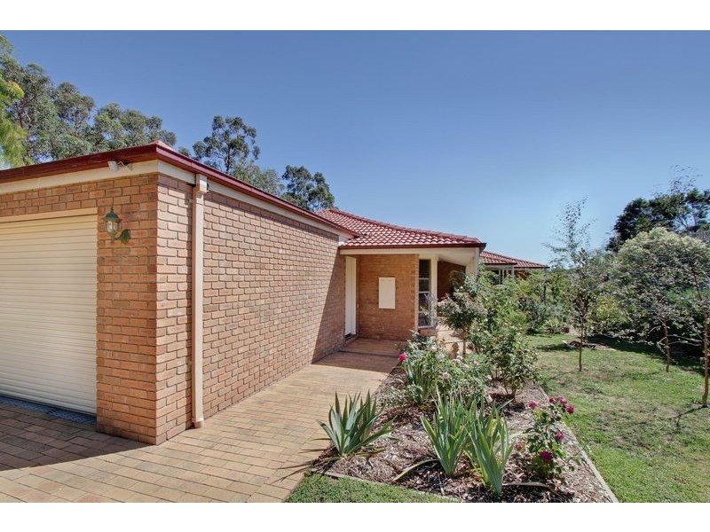 6 Hammersley Court, Kilsyth VIC 3137