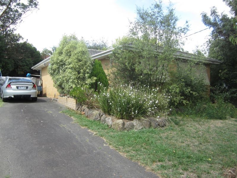 96 Cave Hill Road, Lilydale VIC 3140