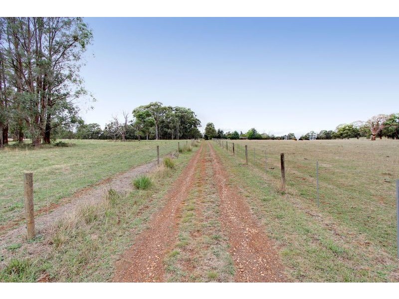 165 Eacotts Road, Hoddles Creek VIC 3139