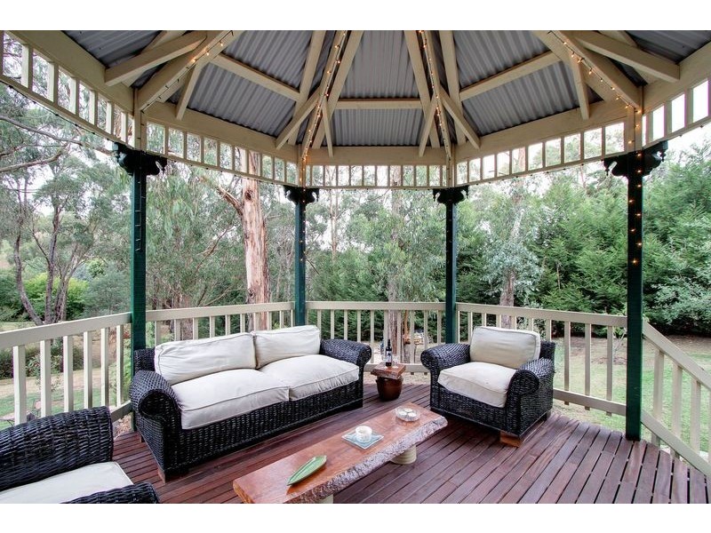 52 Francis Crescent, Mount Evelyn VIC 3796